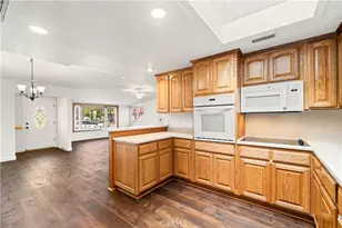 1560 Interlachen Road M12-66L, Seal Beach, CA 90740 - Photo 18