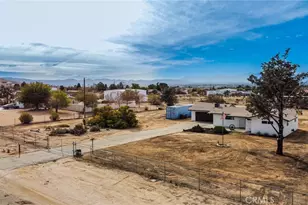 9516 Yucca St, Apple Valley, CA 92308 - Photo 22