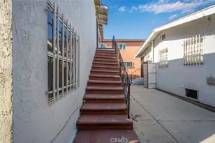 736 W Century, Los Angeles, CA 90044 - Photo 6