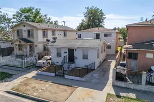 736 W Century, Los Angeles, CA 90044 - Photo 62