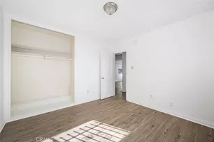 736 W Century, Los Angeles, CA 90044 - Photo 34