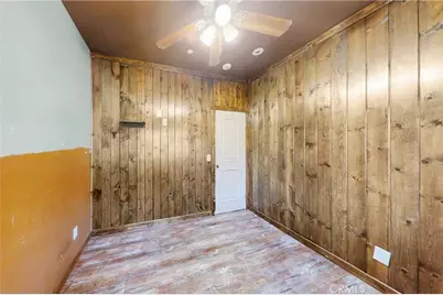33892 Green Valley Lake Road, Green Valley Lake, CA 92341 - Photo 14