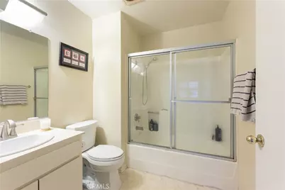 6000 Bixby Village Drive #15, Long Beach, CA 90803 - Photo 16