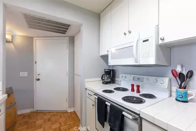 6000 Bixby Village Drive #15, Long Beach, CA 90803 - Photo 6