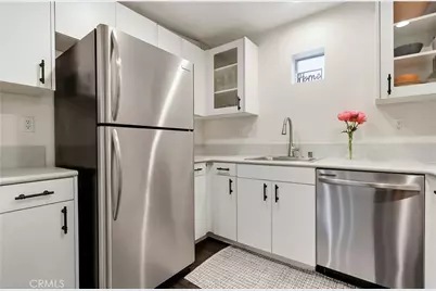 834 E 4th Street #29, Long Beach, CA 90802 - Photo 12