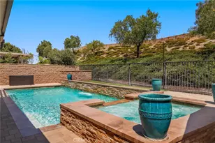 2571 N Skytop Ct, Orange, CA 92867 - Photo 2