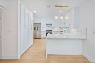 18611 Lassen, Northridge, CA 91324 - Photo 8