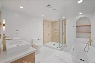 18611 Lassen, Northridge, CA 91324 - Photo 1