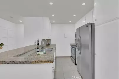 2521 W Sunflower #H2, Santa Ana, CA 92704 - Photo 8