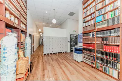 702 W Holt Avenue, Pomona, CA 91768 - Photo 18