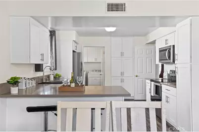 451 Margo, Long Beach, CA 90803 - Photo 16