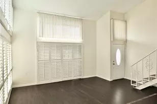 1891 McKinney Way, Seal Beach, CA 90740 - Photo 4