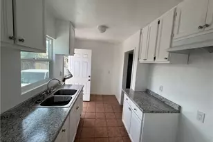 3535 Los Flores, Lynwood, CA 90262 - Photo 10