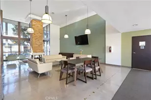 5585 E Pacific Coast Hwy, Long Beach, CA 90804 - Photo 14