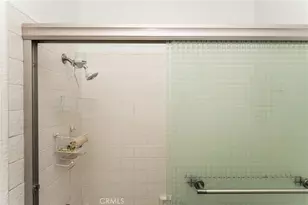 2542 W MacArthur Blvd, Santa Ana, CA 92704 - Photo 28