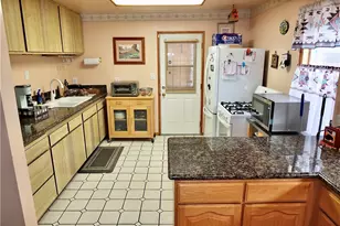 4907 W 139th, Hawthorne, CA 90250 - Photo 4
