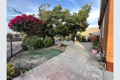 2102 E Lucien, Compton, CA 90222 - Photo 6