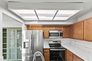 25761 Le Parc, Lake Forest, CA 92630 - Photo 4