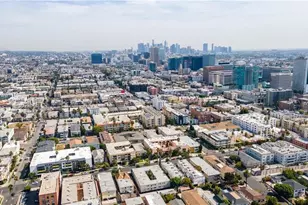 446 S St Andrews, Los Angeles, CA 90020 - Photo 32