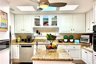 13361 El Dorado Dr M8-201A, Seal Beach, CA 90740 - Photo 10