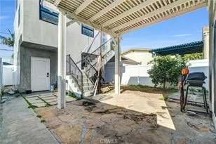1209 Huntington St, Huntington Beach, CA 92648 - Photo 28