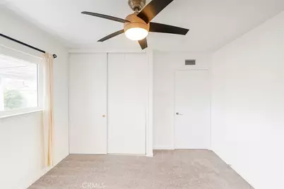17451 Newland, Huntington Beach, CA 92647 - Photo 16