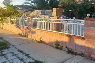 2313 Downie Pl, Santa Ana, CA 92706 - Photo 26