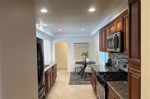 2437 Fordham, Costa Mesa, CA 92626 - Photo 2