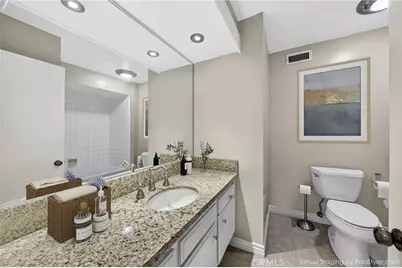 421 S Van Ness #6, Los Angeles, CA 90020 - Photo 12