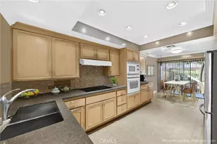 421 S Van Ness, Los Angeles, CA 90020 - Photo 8