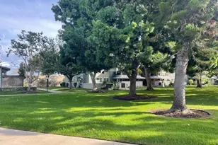 13342 Del Monte Dr, Seal Beach, CA 90740 - Photo 4