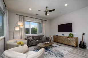 413 Transport, Tustin, CA 92782 - Photo 4