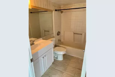 707 W 4th #7, Long Beach, CA 90802 - Photo 10