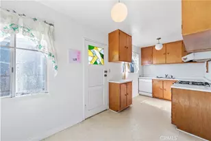 12235 12235 Menlo Ave, Hawthorne, CA 90250 - Photo 8