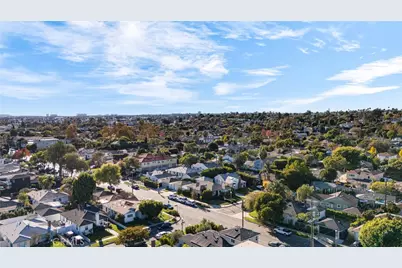 9400 Kramerwood Place, Los Angeles, CA 90034 - Photo 32