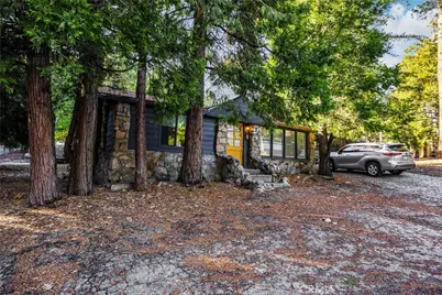 25807 State Highway 189, Twin Peaks, CA 92391 - Photo 2