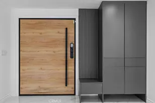 15631 Sunburst Ln, Huntington Beach, CA 92647 - Photo 6