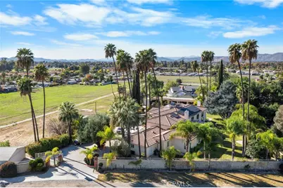 1981 Park, Hemet, CA 92544 - Photo 4