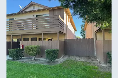 2130 S Acama Street, Anaheim, CA 92802 - Photo 2