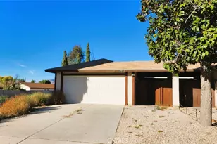 43762 C St, Hemet, CA 92544 - Photo 2