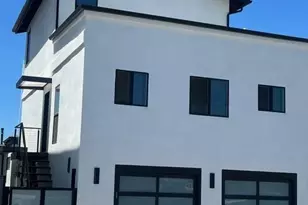 16765 1/2 S Pacific Ave, Huntington Beach, CA 90742 - Photo 2