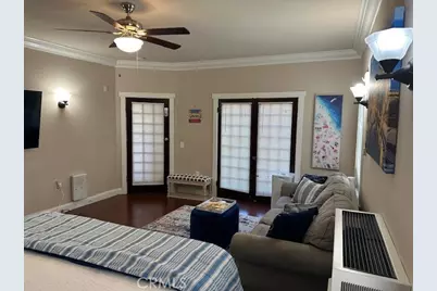 1025 Locust Avenue, Long Beach, CA 90813 - Photo 12