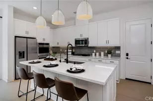 138 Yugen, Irvine, CA 92618 - Photo 2