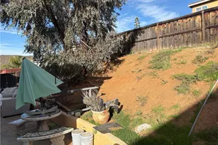 27742 Hollyoak, Menifee, CA 92585 - Photo 12