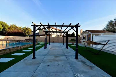 18465 Tarpon Lane, Victorville, CA 92395 - Photo 30