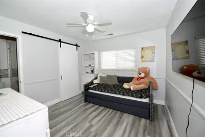 18465 Tarpon Lane, Victorville, CA 92395 - Photo 20