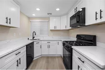 8347 Grenoble Street #9, Sunland, CA 91040 - Photo 14