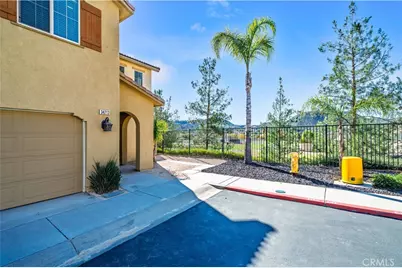 34213 Parkside Drive, Lake Elsinore, CA 92532 - Photo 2