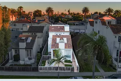 322 12 Th, Huntington Beach, CA 92648 - Photo 2