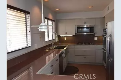 2621 E 20th Street #15, Signal Hill, CA 90755 - Photo 4